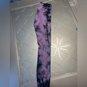 Lululemon Power thru tight